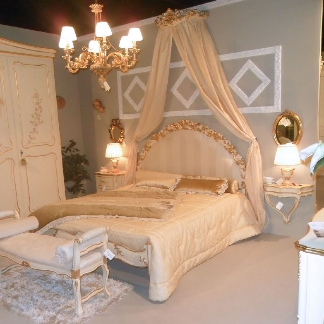 Florence Art, Milan furniture exhibition 2013, luxury furniture in classic Florentine style Florence Art, Milan furniture exhibition 2013, luxury furniture in classic Florentine style
